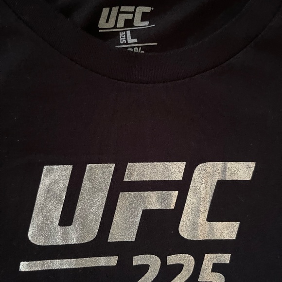 UFC 225 CM Punk vs Jackson Event Shirt - Picture 4 of 4
